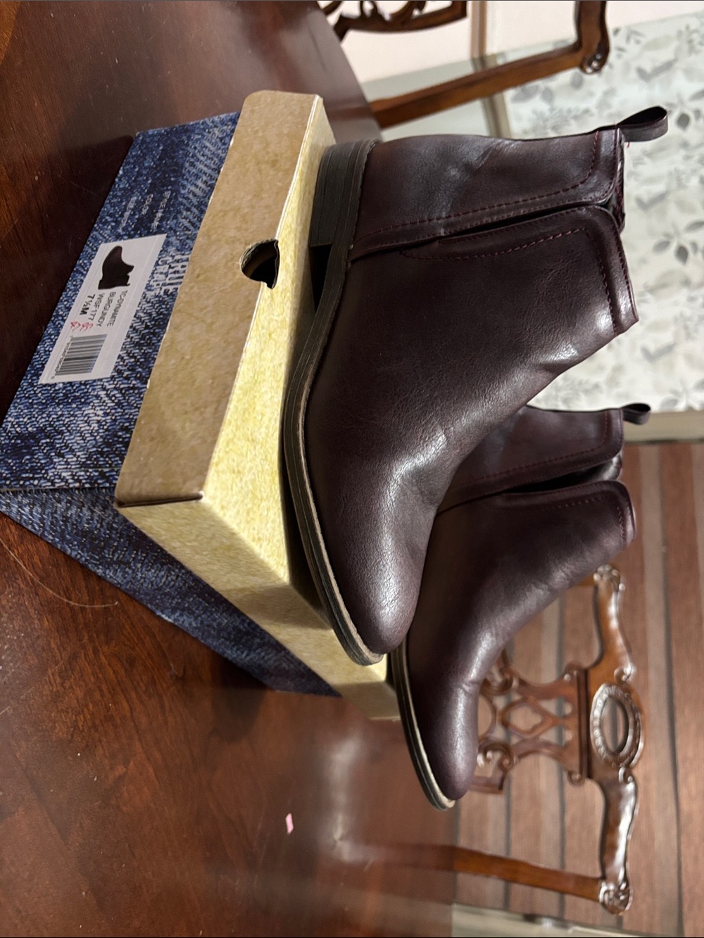 True Craft women’s Boots in Deep Burgundy